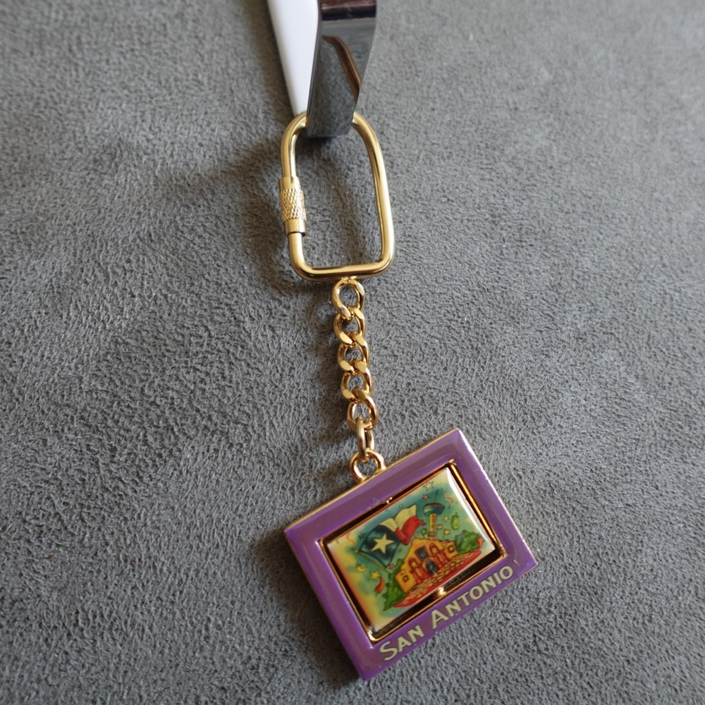 San Antonio Texas Keychain Enamel Flag Alamo Spinner Route 66 Destination Travel